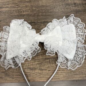 White lace headband